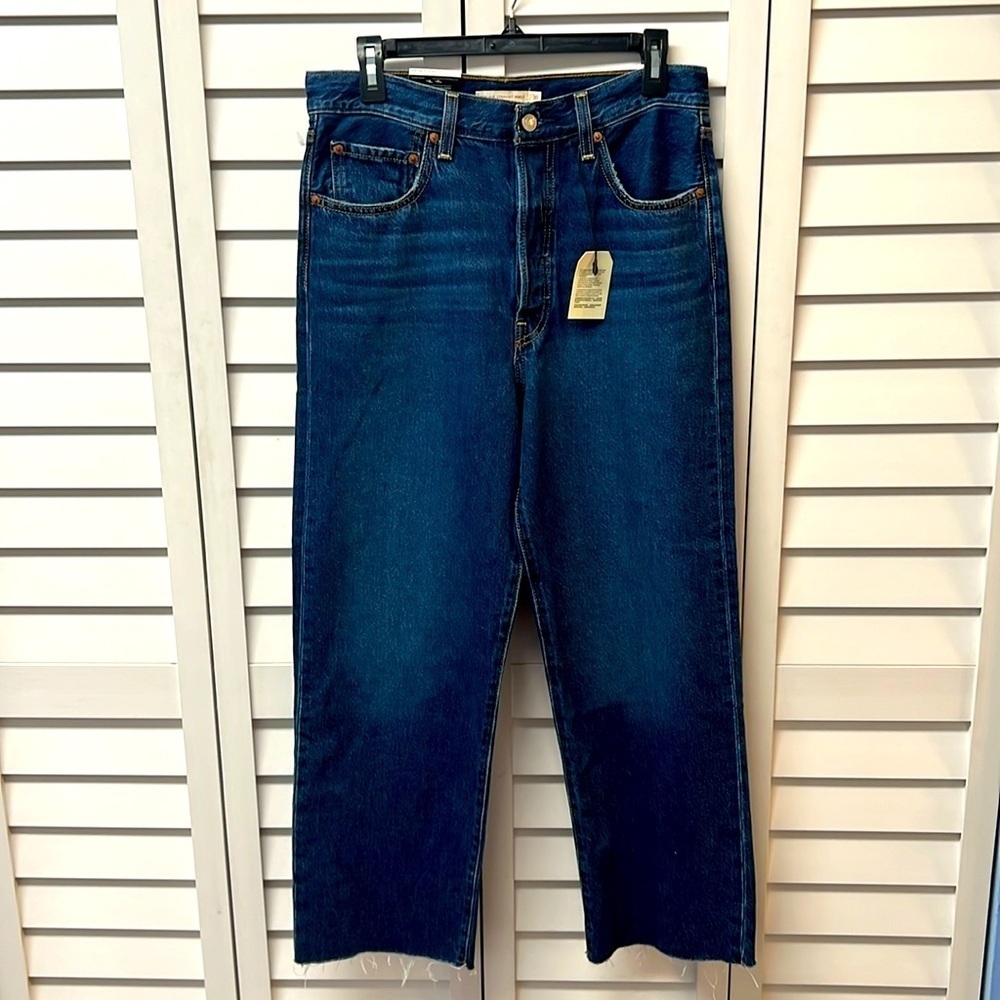 Levi’s Ribcage Straight Ankle NWT - Size 30 (30”Wx27”L)